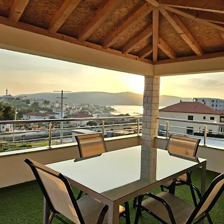 Apartment Sunrise