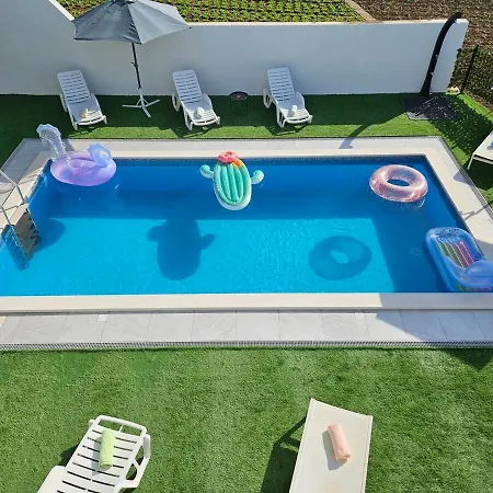 Apartment Sunrise Seget Vranjica